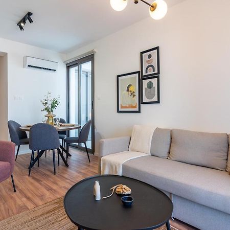 Latte'S Prime 1-Bedroom Apartment In Larnaca Esterno foto