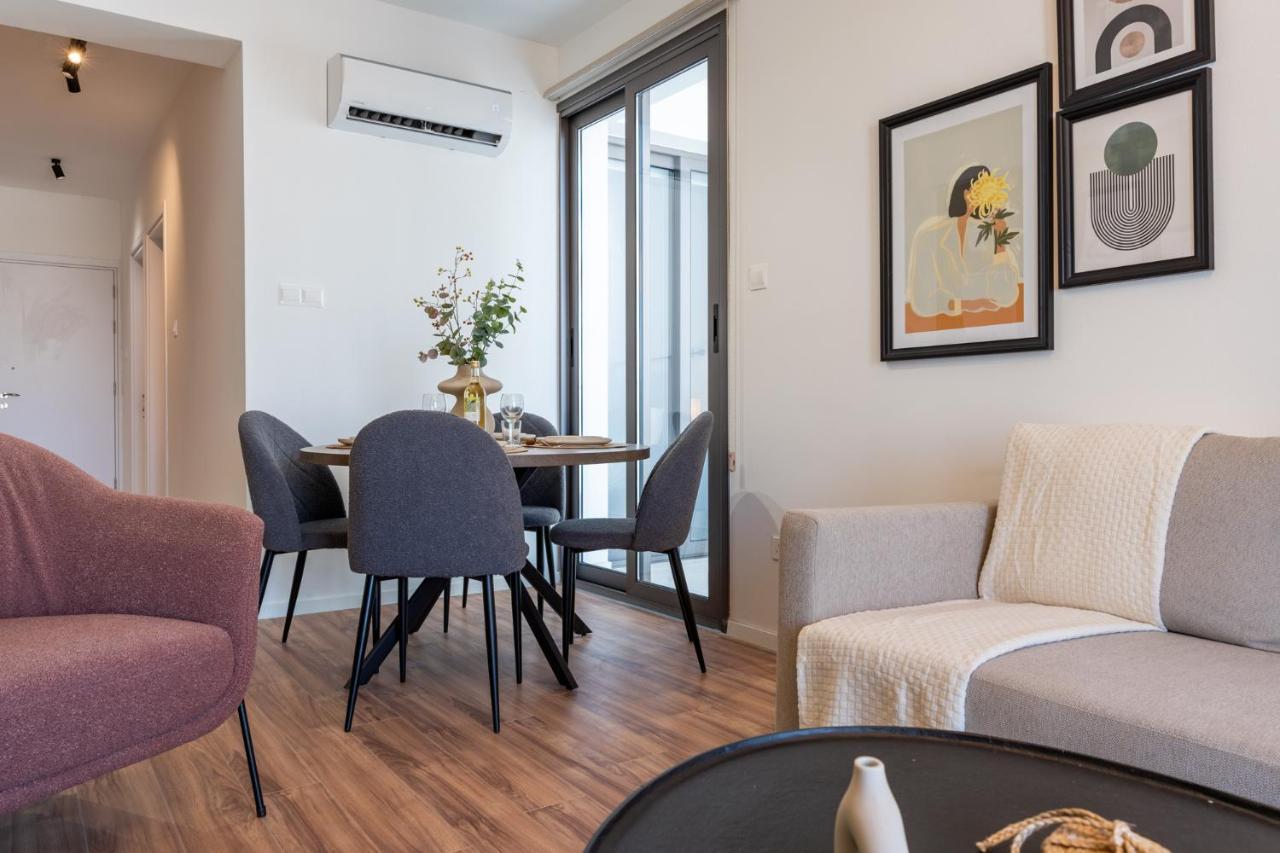 Latte'S Prime 1-Bedroom Apartment In Larnaca Esterno foto
