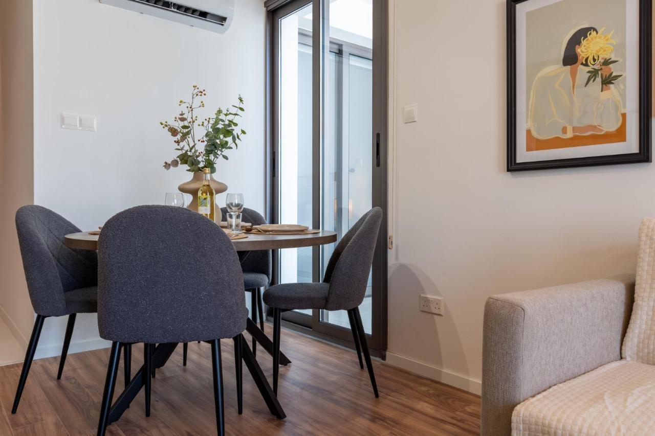 Latte'S Prime 1-Bedroom Apartment In Larnaca Esterno foto