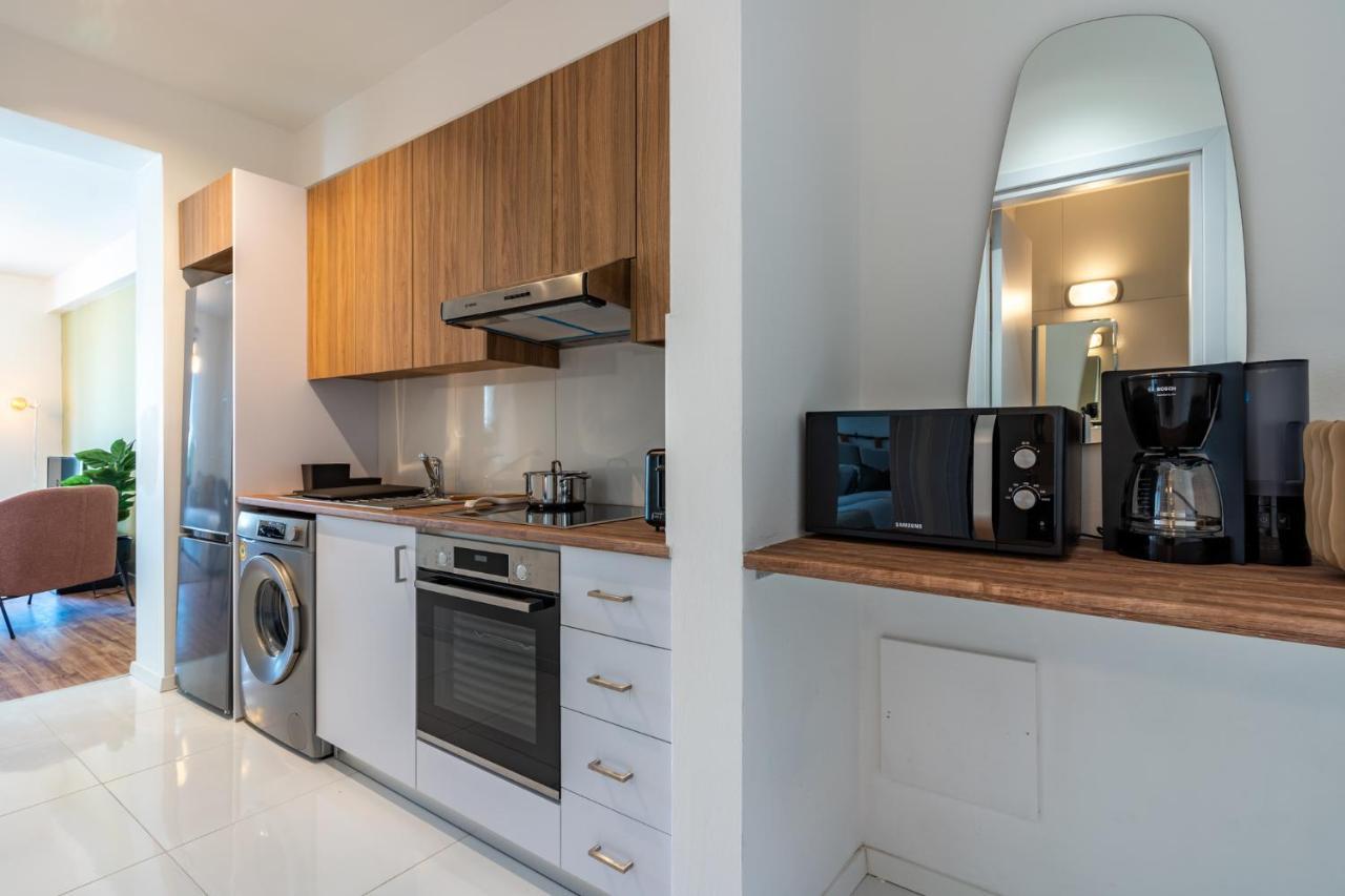 Latte'S Prime 1-Bedroom Apartment In Larnaca Esterno foto
